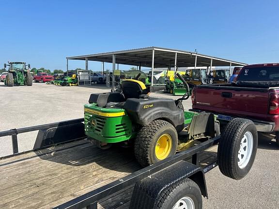 Image of John Deere Z425 equipment image 3