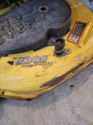 Image of John Deere Z425 equipment image 3