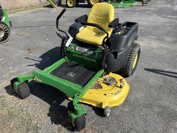 Image of John Deere Z445 Primary image