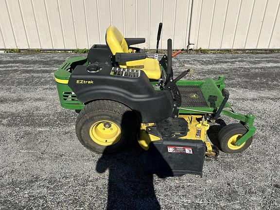 Image of John Deere Z445 equipment image 3