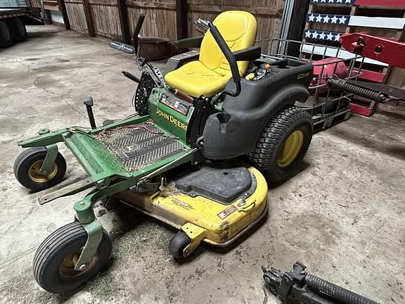 Image of John Deere Z445 Image 0