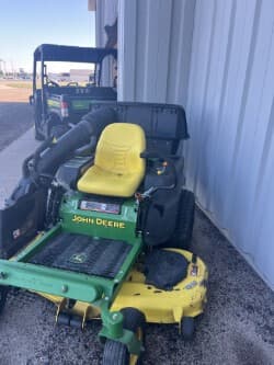 Image of John Deere Z445 equipment image 1