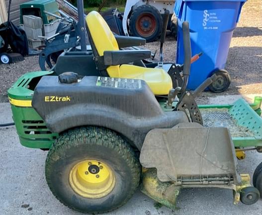 Image of John Deere Z445 equipment image 4