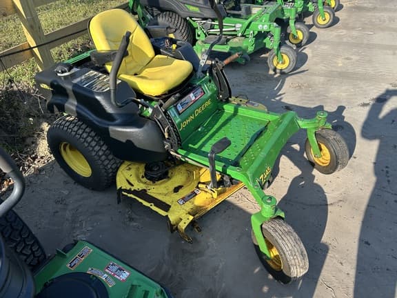 Image of John Deere Z445 equipment image 4