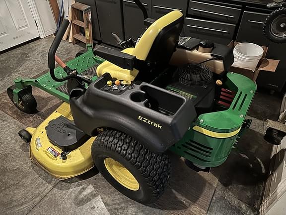 Image of John Deere Z445 Primary image