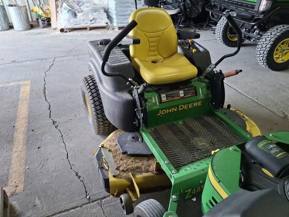 Image of John Deere Z445 equipment image 2