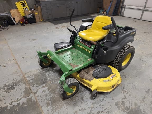 Image of John Deere Z445 equipment image 1