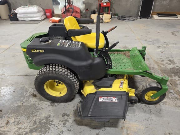 Image of John Deere Z445 equipment image 4