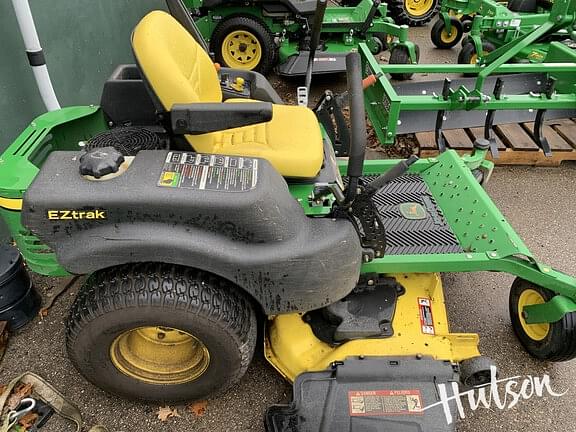 Image of John Deere Z445 Primary image