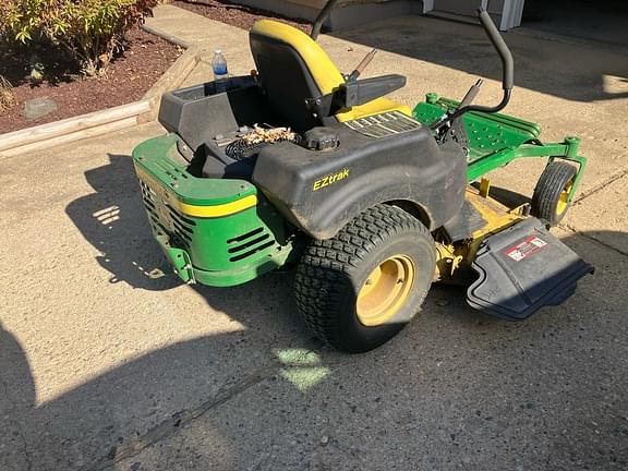 Image of John Deere Z445 equipment image 2