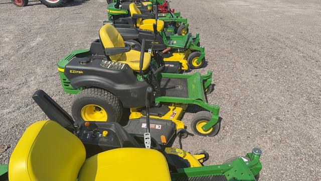 Image of John Deere Z445 equipment image 3