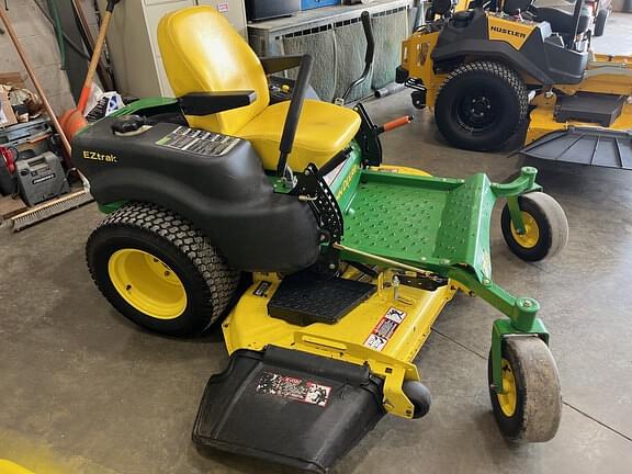 Image of John Deere Z465 equipment image 3