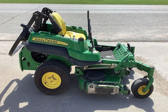 Image of John Deere Z710A equipment image 1