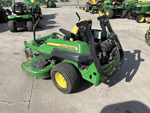 Image of John Deere Z720A equipment image 3