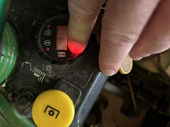 Image of John Deere Z910A equipment image 4
