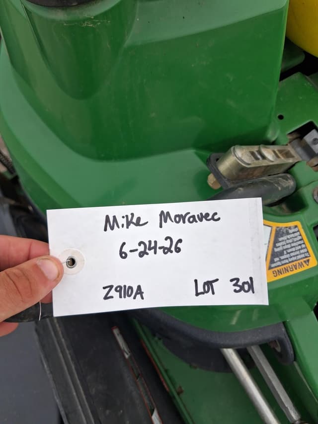 Image of John Deere Z910A equipment image 1