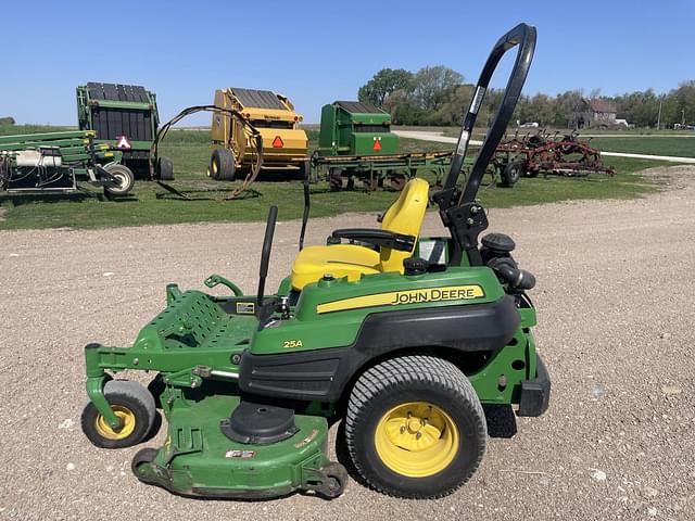 Image of John Deere Z925A equipment image 4