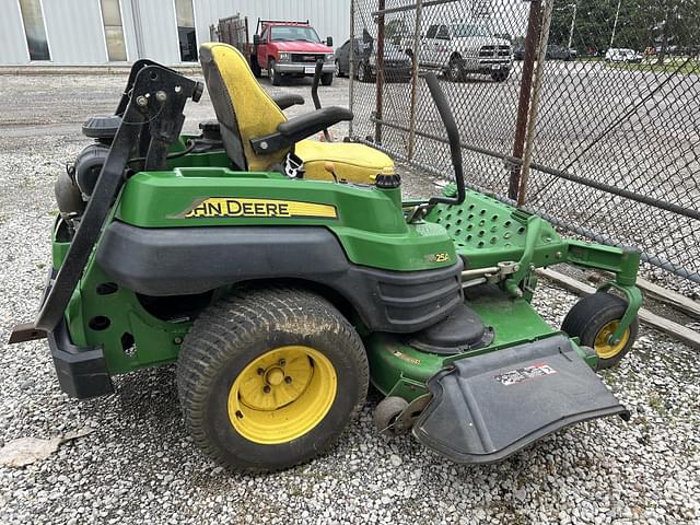 Image of John Deere Z925A equipment image 4