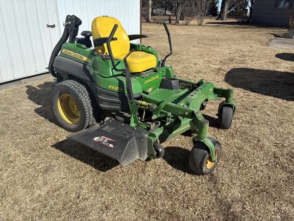 Image of John Deere Z925A equipment image 2