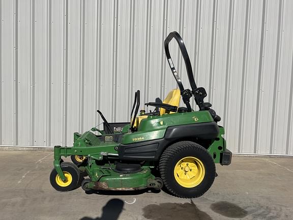 Image of John Deere Z925A Primary image