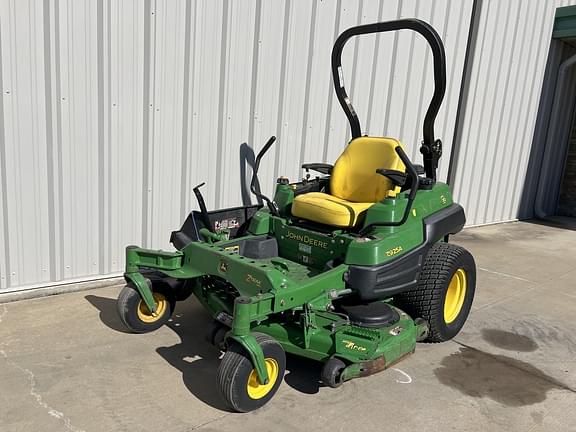 Image of John Deere Z925A equipment image 1