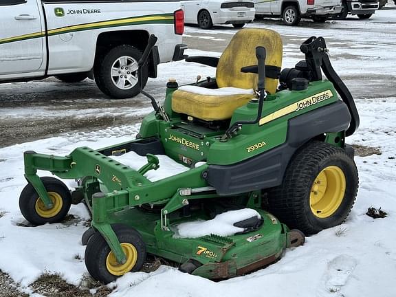 Image of John Deere Z930A equipment image 2