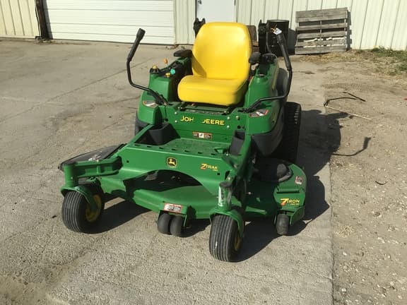 Image of John Deere Z930A equipment image 1