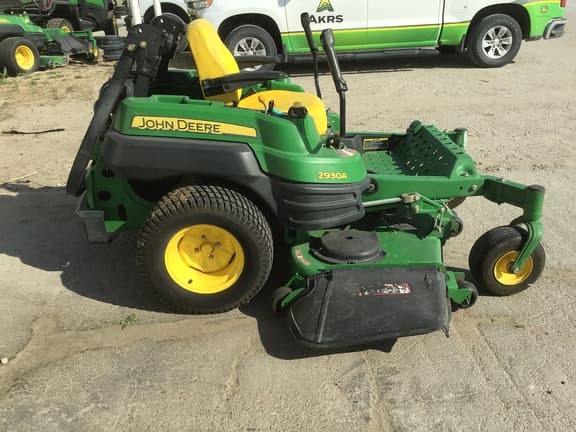 Image of John Deere Z930A equipment image 3