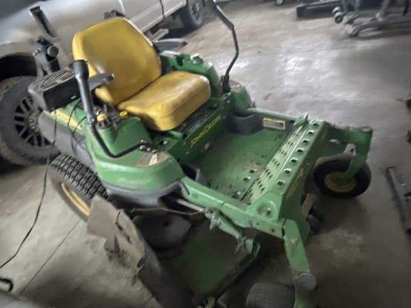 Image of John Deere Z930A equipment image 1