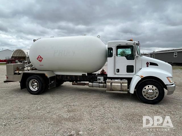 Image of Kenworth T370 equipment image 3