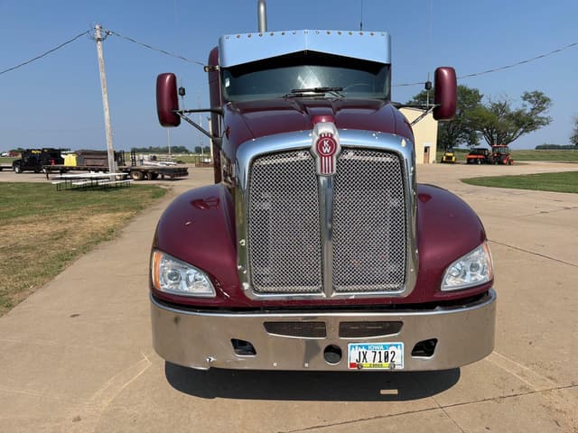 Image of Kenworth T660 equipment image 1