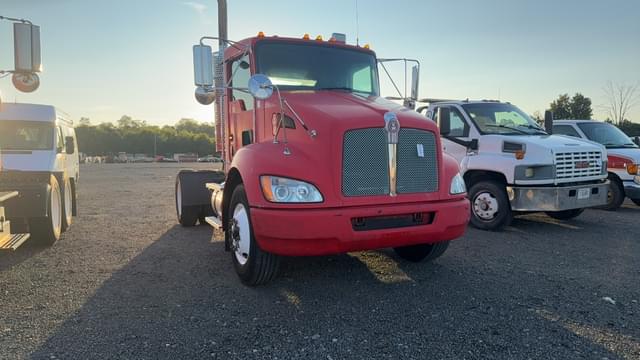 Image of Kenworth T370 equipment image 2