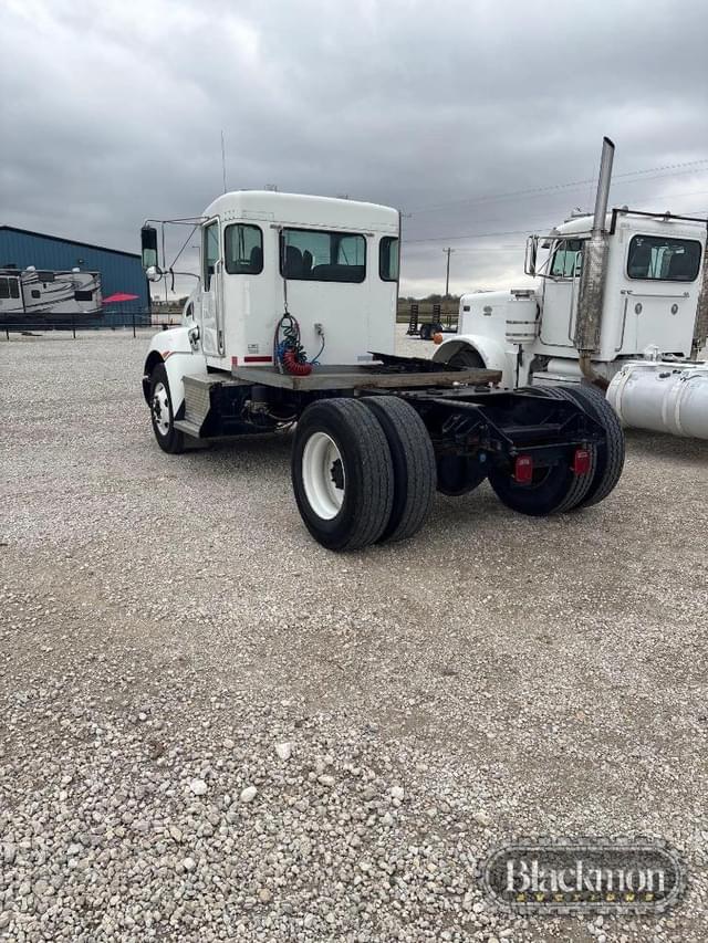 Image of Kenworth T370 equipment image 1