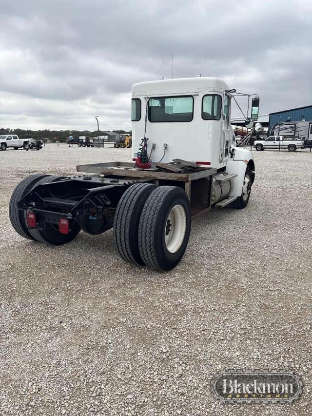 Image of Kenworth T370 equipment image 3