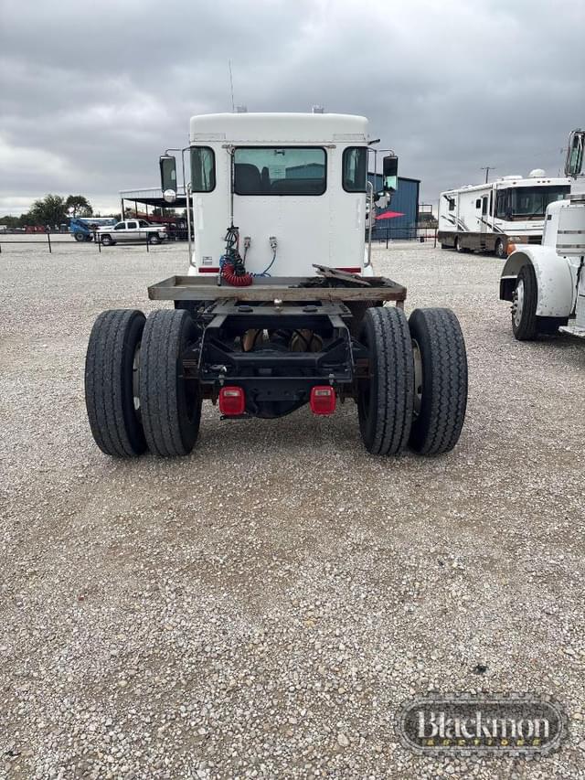 Image of Kenworth T370 equipment image 2