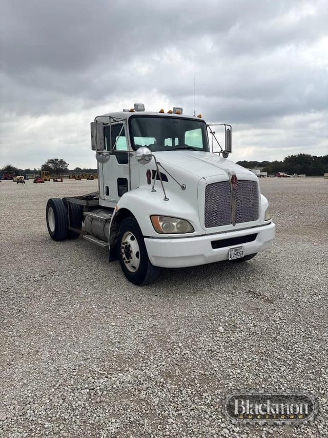 Image of Kenworth T370 equipment image 4