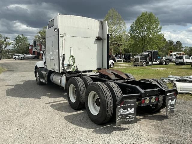 Image of Kenworth T6 equipment image 2