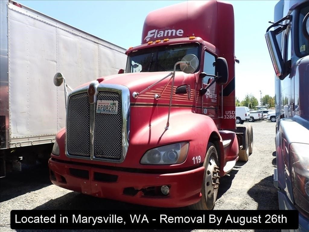 2010 Kenworth T660 Equipment Image0