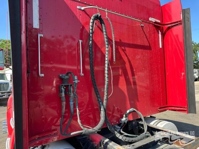 Image of Kenworth T660 equipment image 4