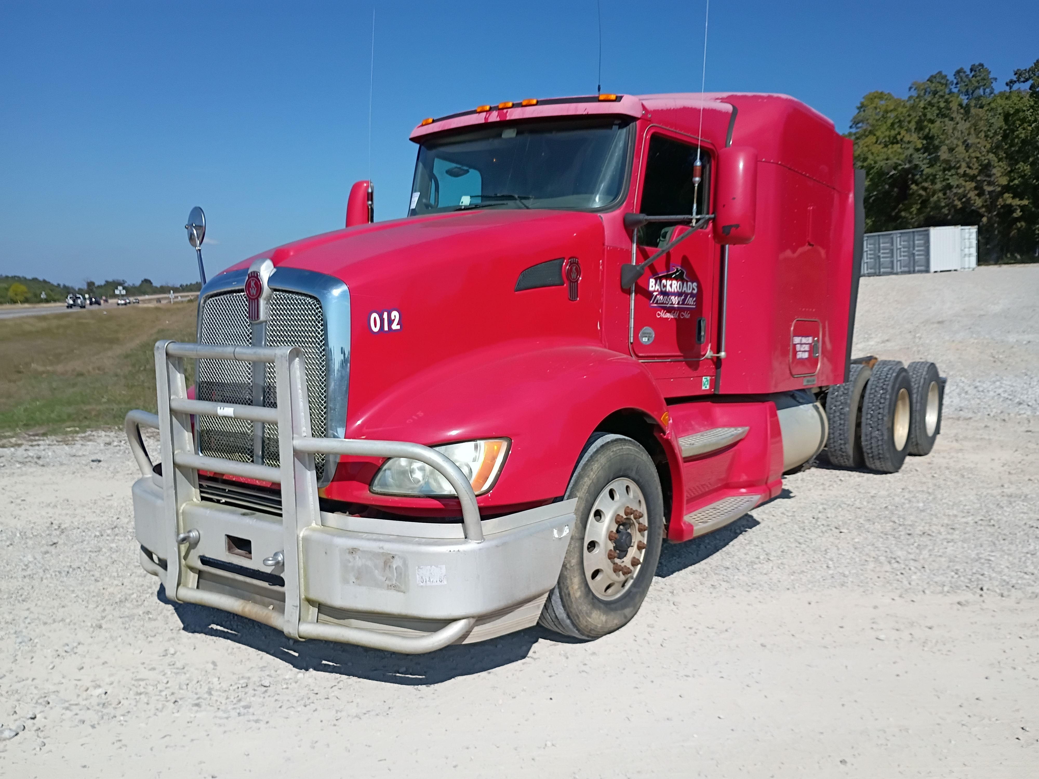 2010 Kenworth T660 Equipment Image0