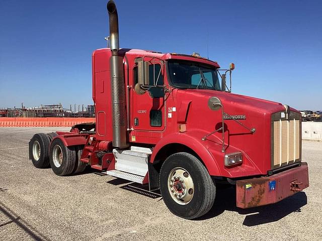 Image of Kenworth T800 equipment image 1