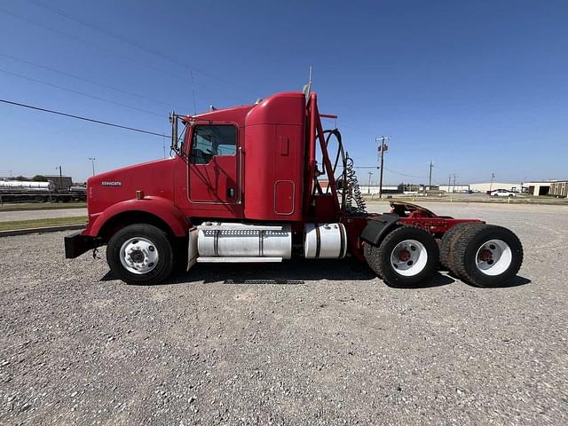 Image of Kenworth T800 equipment image 4