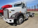 2010 Kenworth T800 Image
