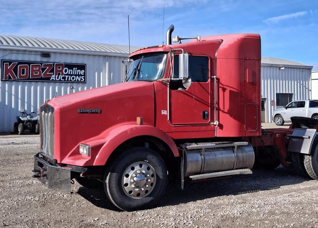 Main image Kenworth T800