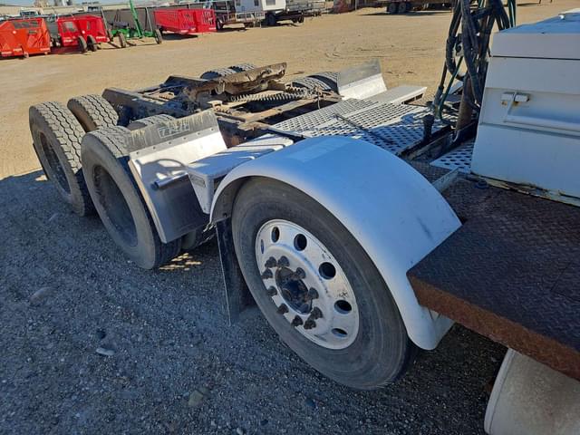 Image of Kenworth T800 equipment image 4