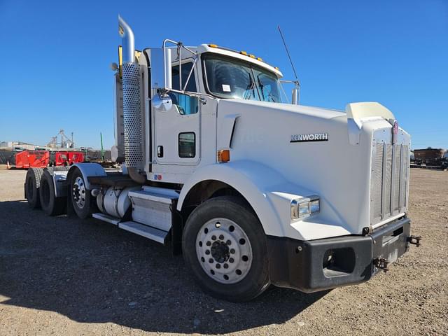 Image of Kenworth T800 equipment image 2