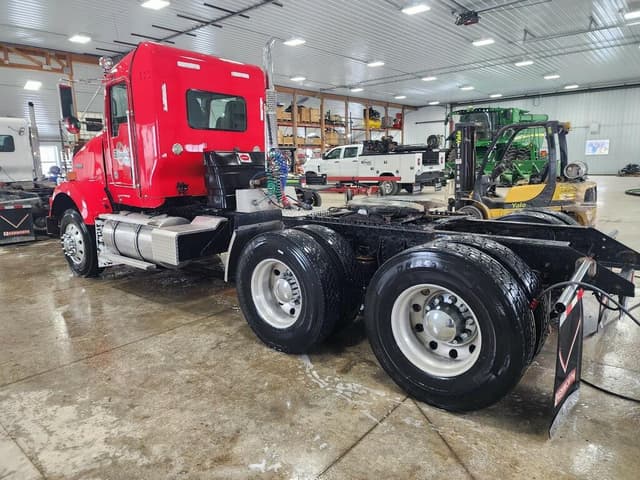Image of Kenworth T800 equipment image 4