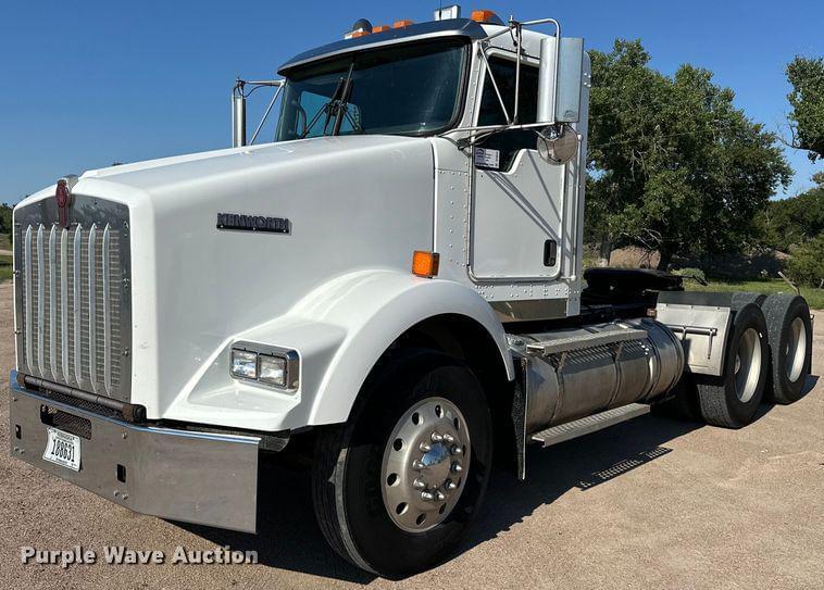 Image of Kenworth T800 Primary image