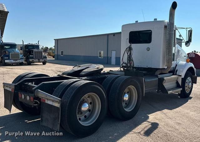 Image of Kenworth T800 equipment image 4