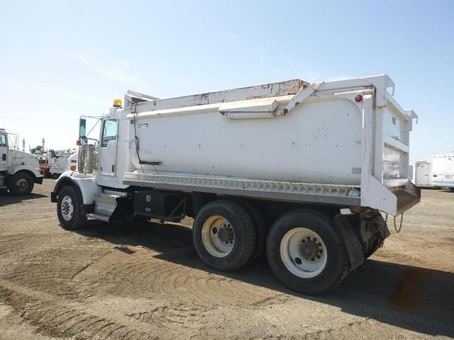 Image of Kenworth T800 equipment image 3